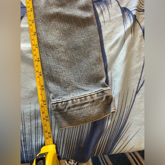 One of a Kind Upcycled Bob Marley denim jacket. - Picture 4 of 6